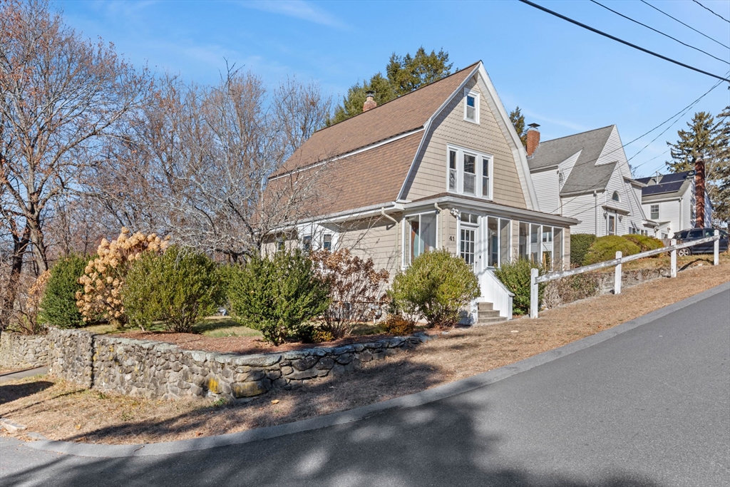 41 Baker Ave