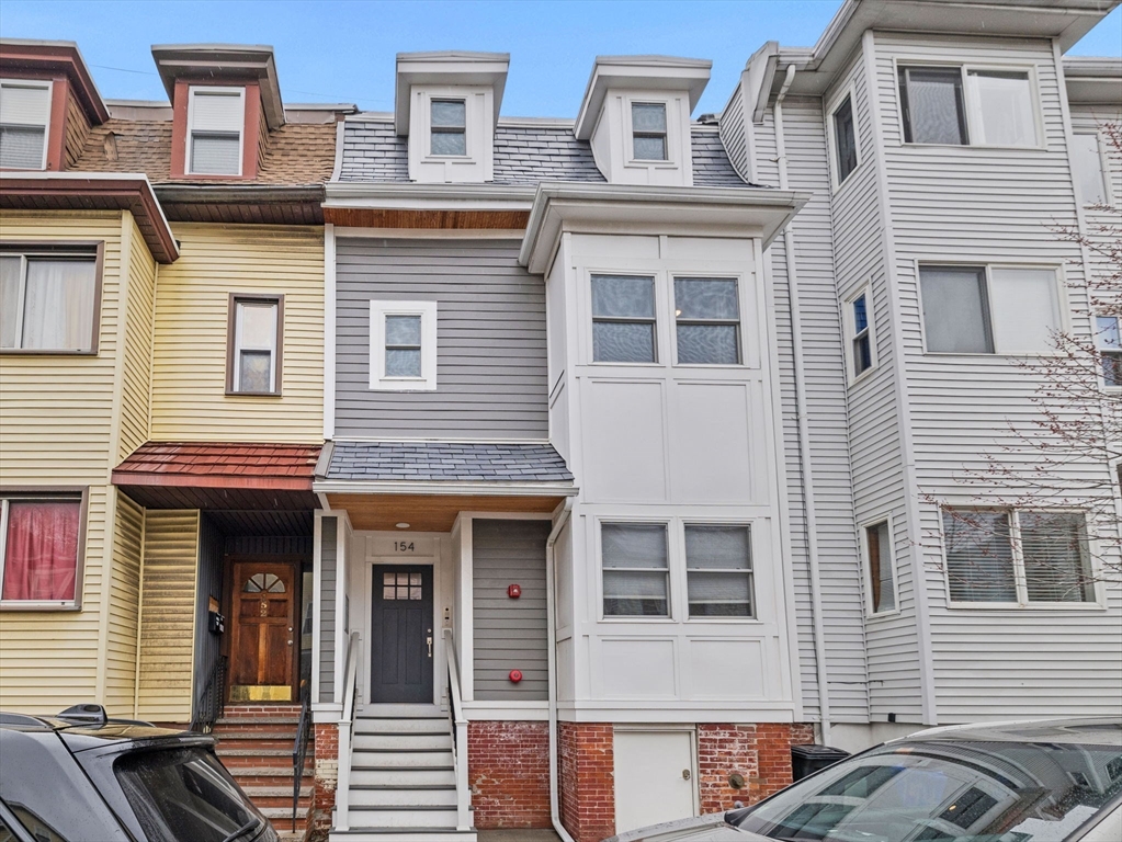 154 Lexington St # 2