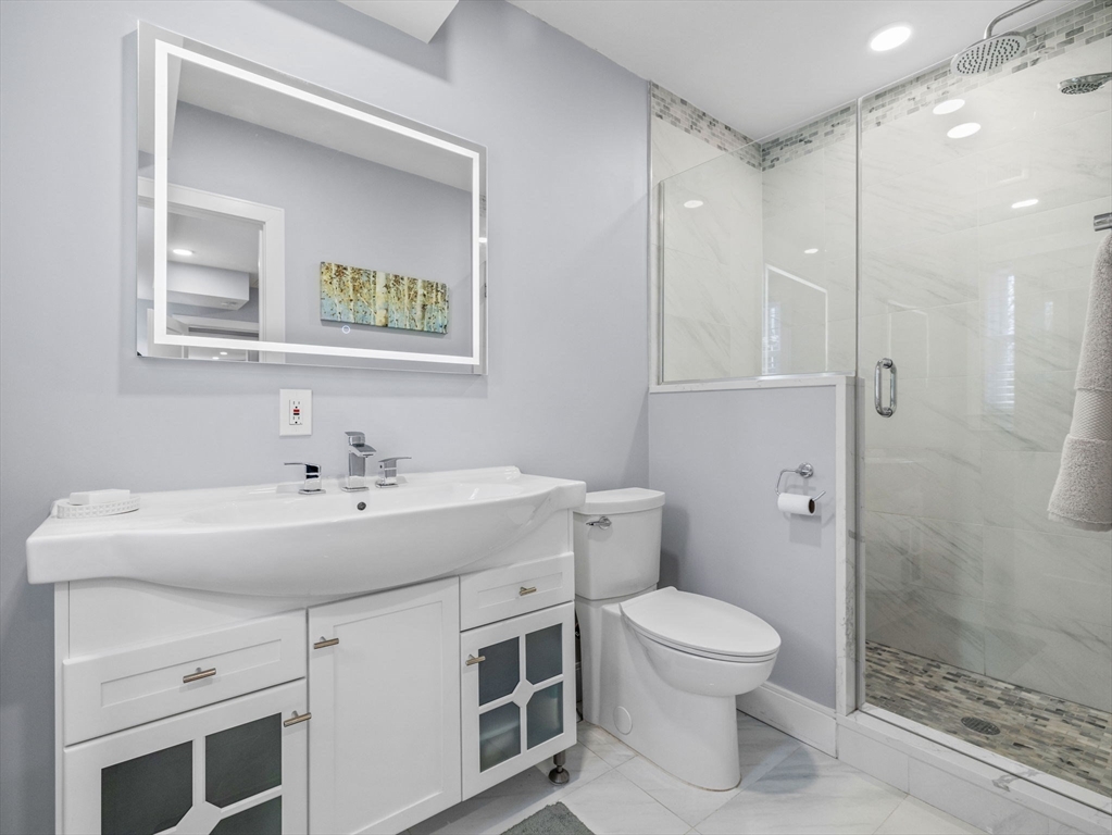 154 Lexington St # 2