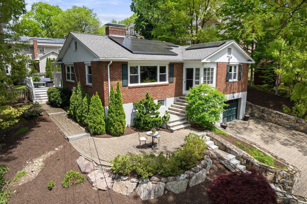 35 Everett St