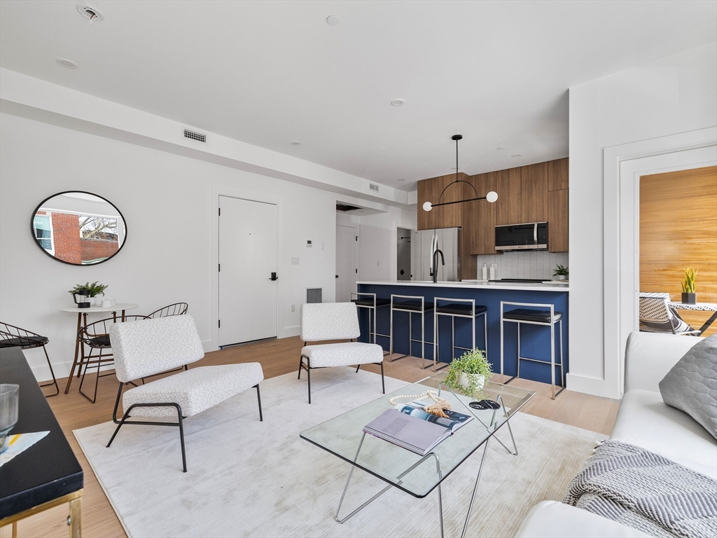 27 Dixwell # 8