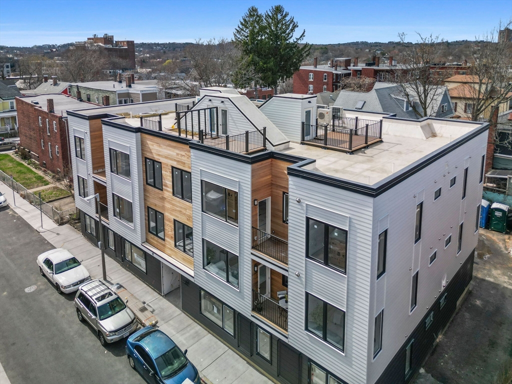 27 Dixwell # 8