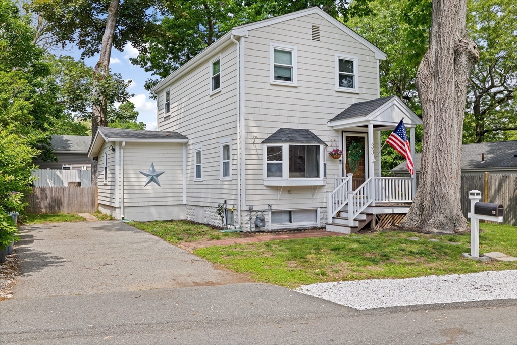 33 Cross St