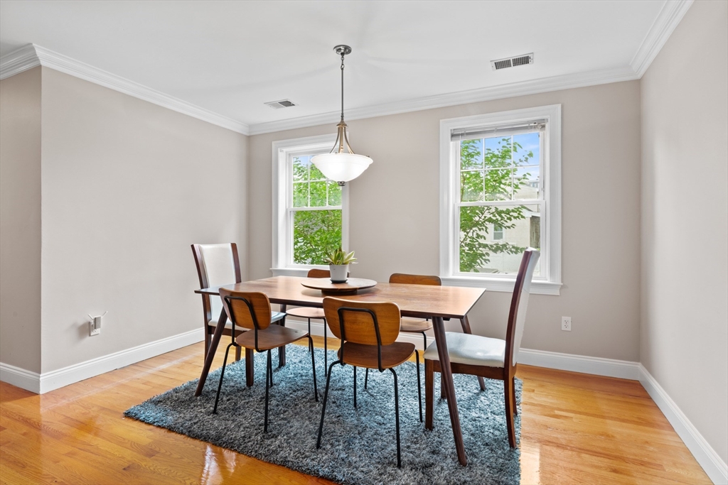 7 Fox St # 1