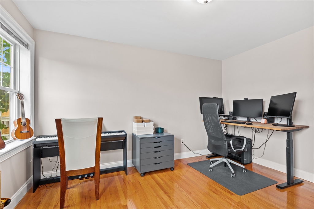 7 Fox St # 1