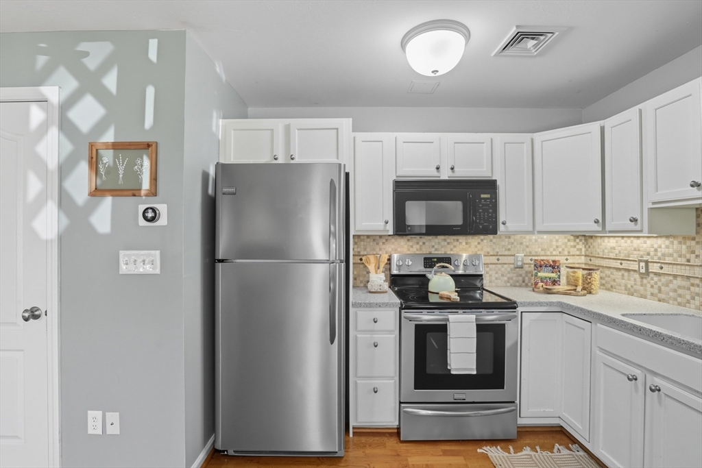 200 Falls Blvd # G110