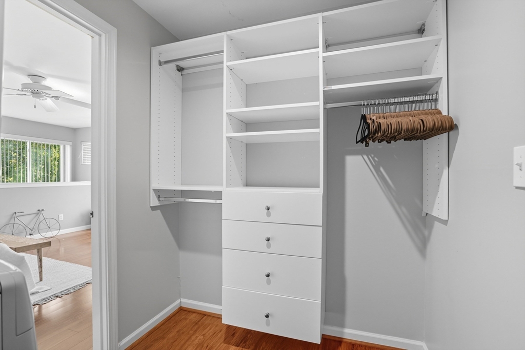 200 Falls Blvd # G110