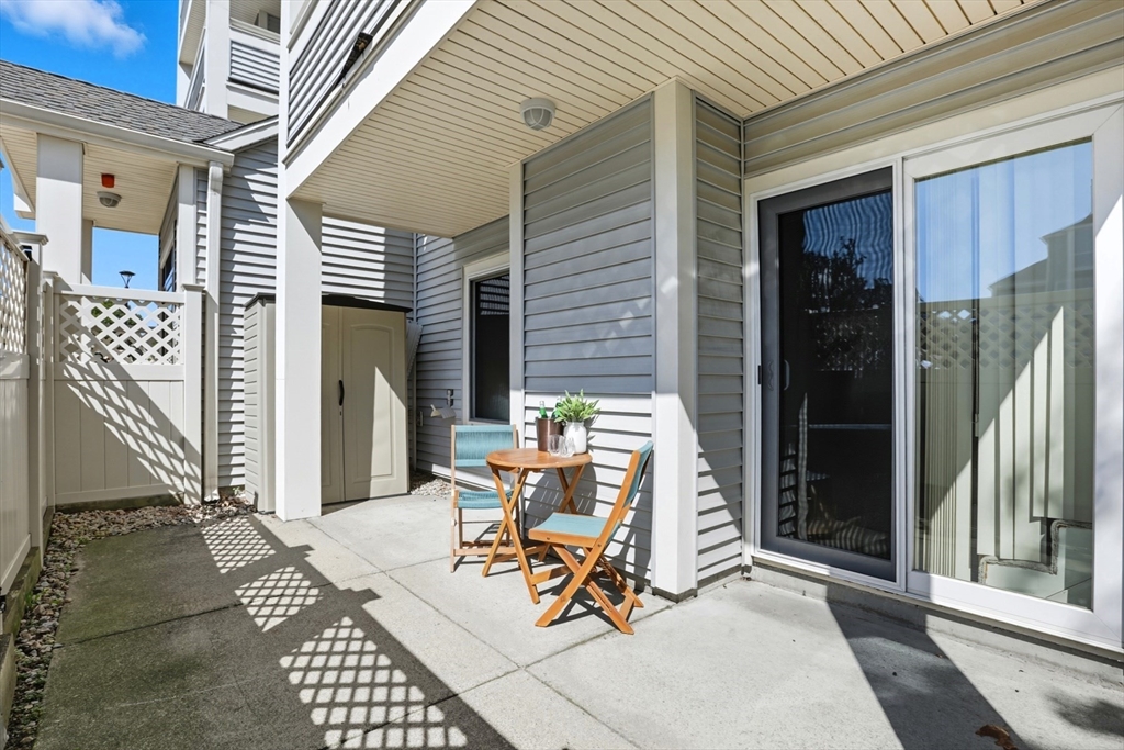 200 Falls Blvd # G110