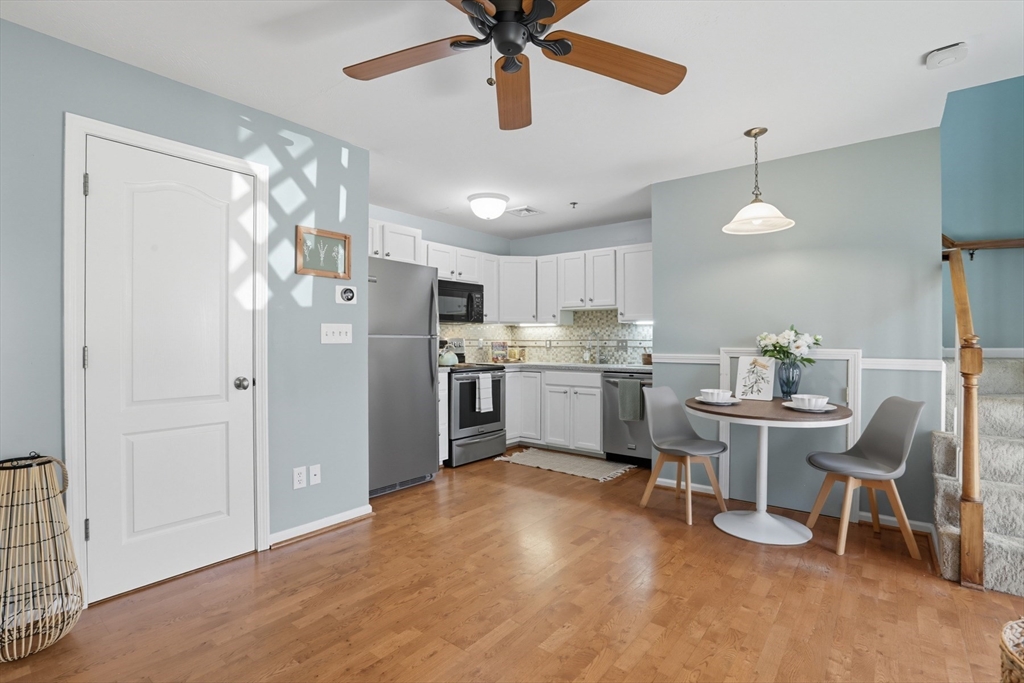 200 Falls Blvd # G110