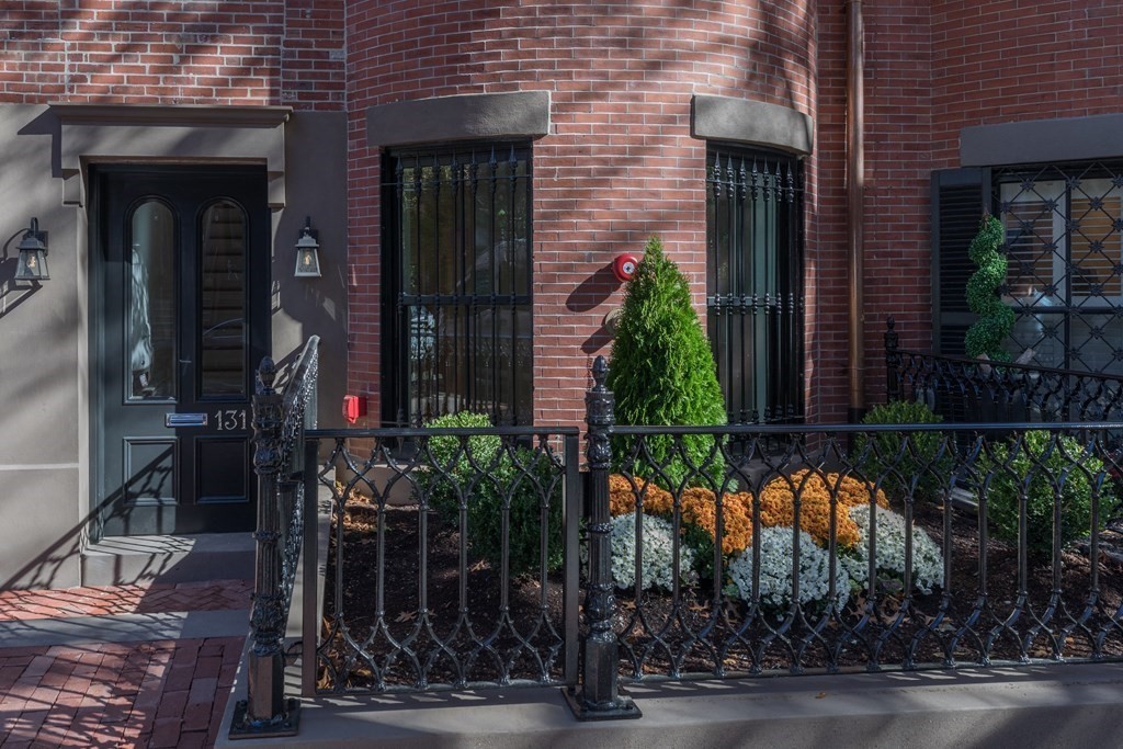 131 West Newton St