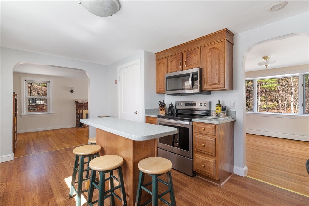 12 Brook St