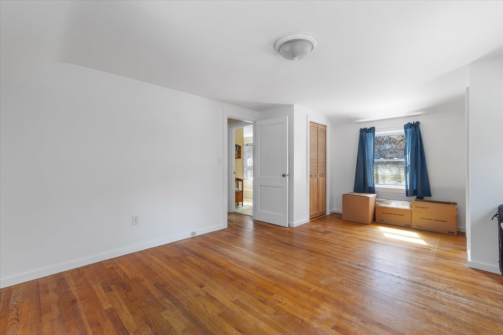 12 Brook St