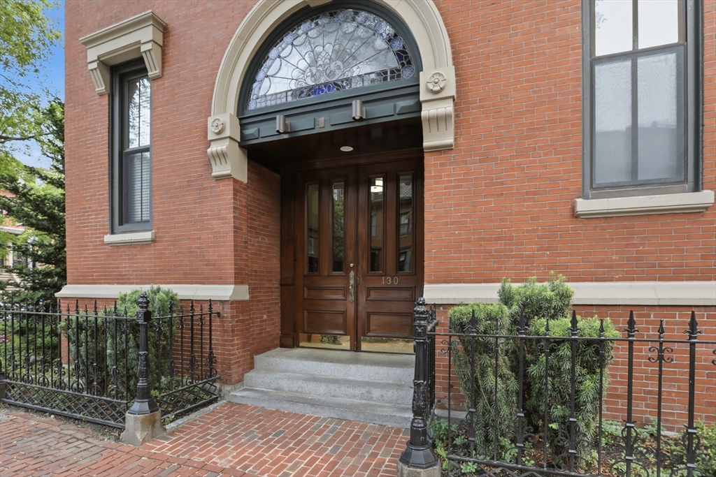 130 Appleton St # 1E