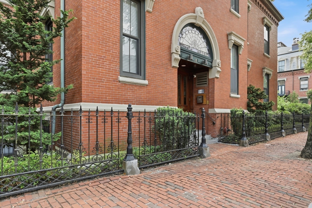 130 Appleton St # 1E