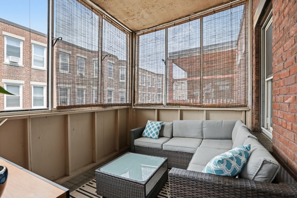 1896 Beacon St Unit: PH3
