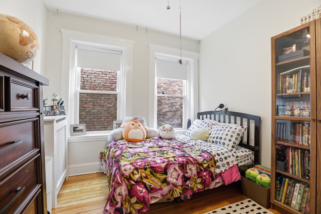 1896 Beacon St Unit: PH3