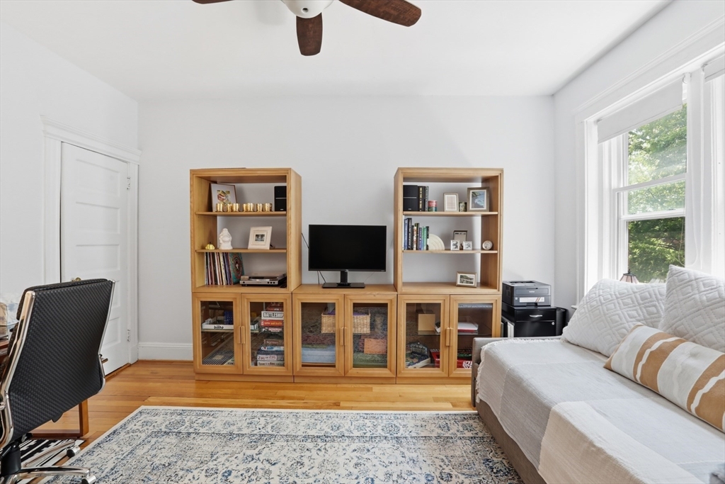 1896 Beacon St Unit: PH3