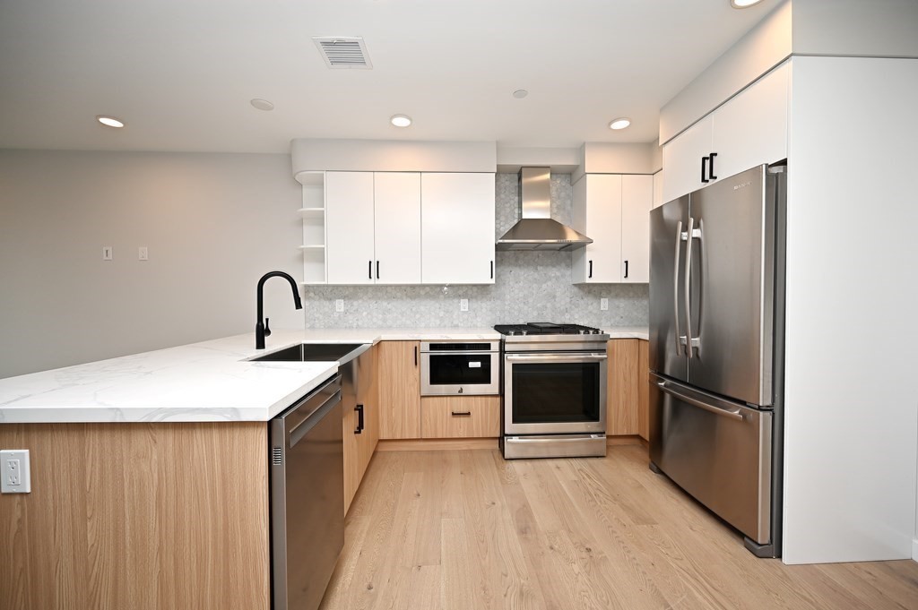 457 West Broadway # 303