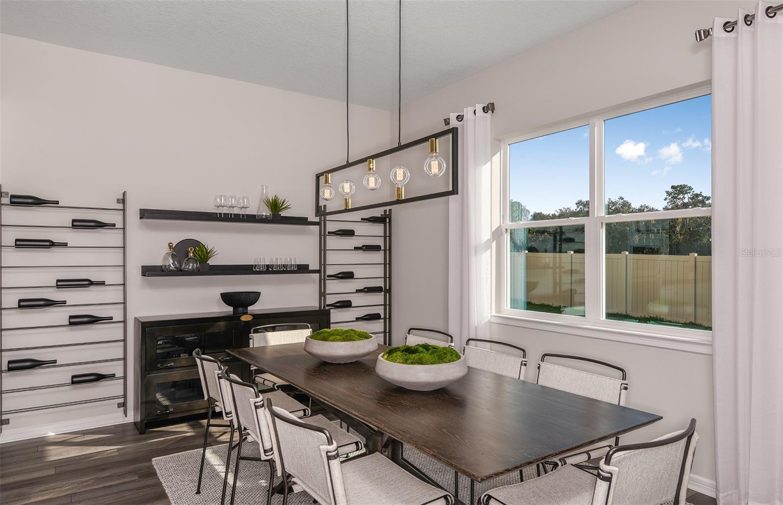 1664 FALLON PASS