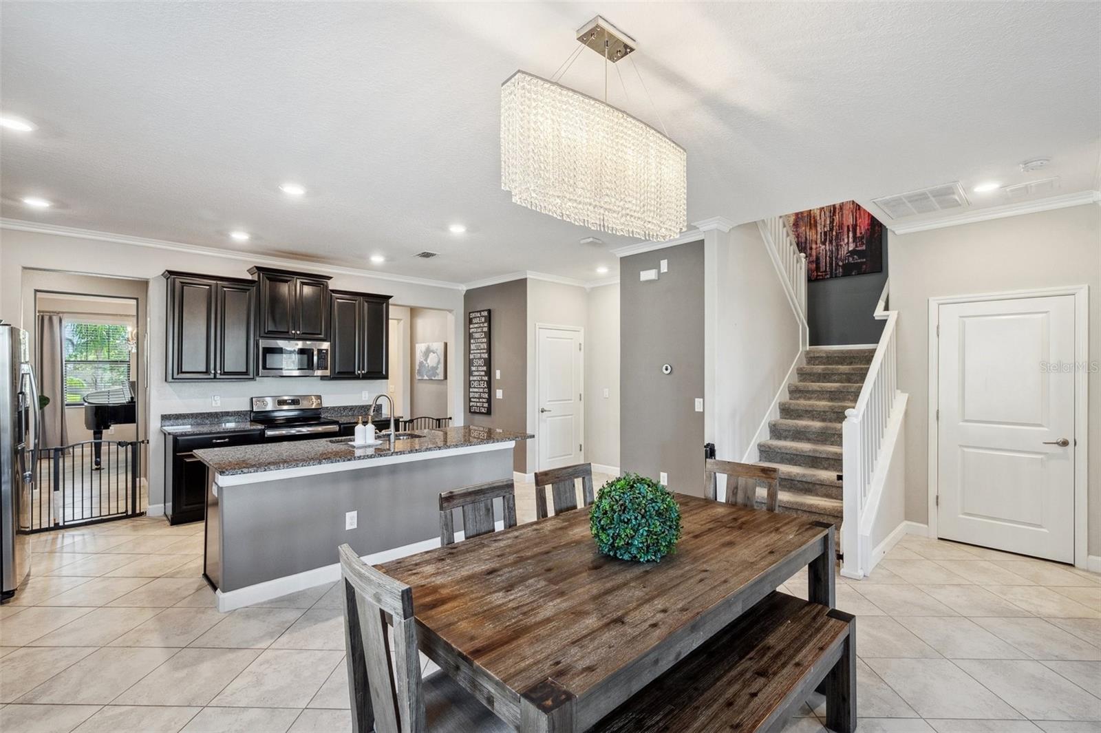 9928 IVORY DR