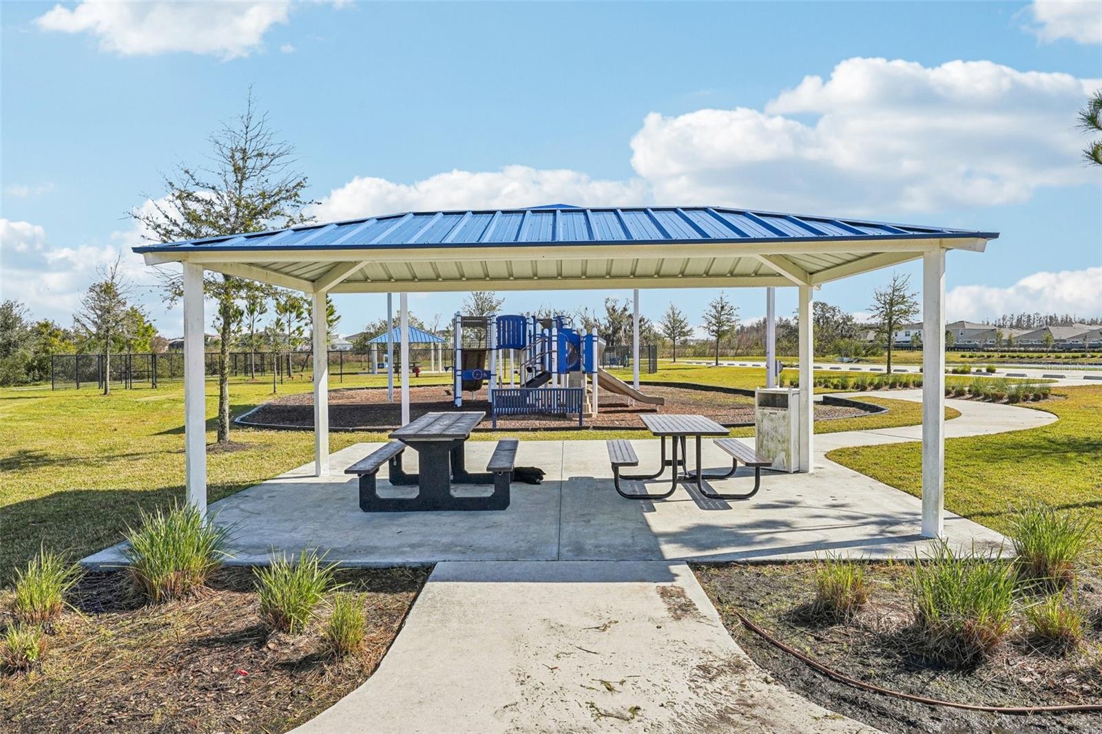 31814 OYSTER TRELLIS LN
