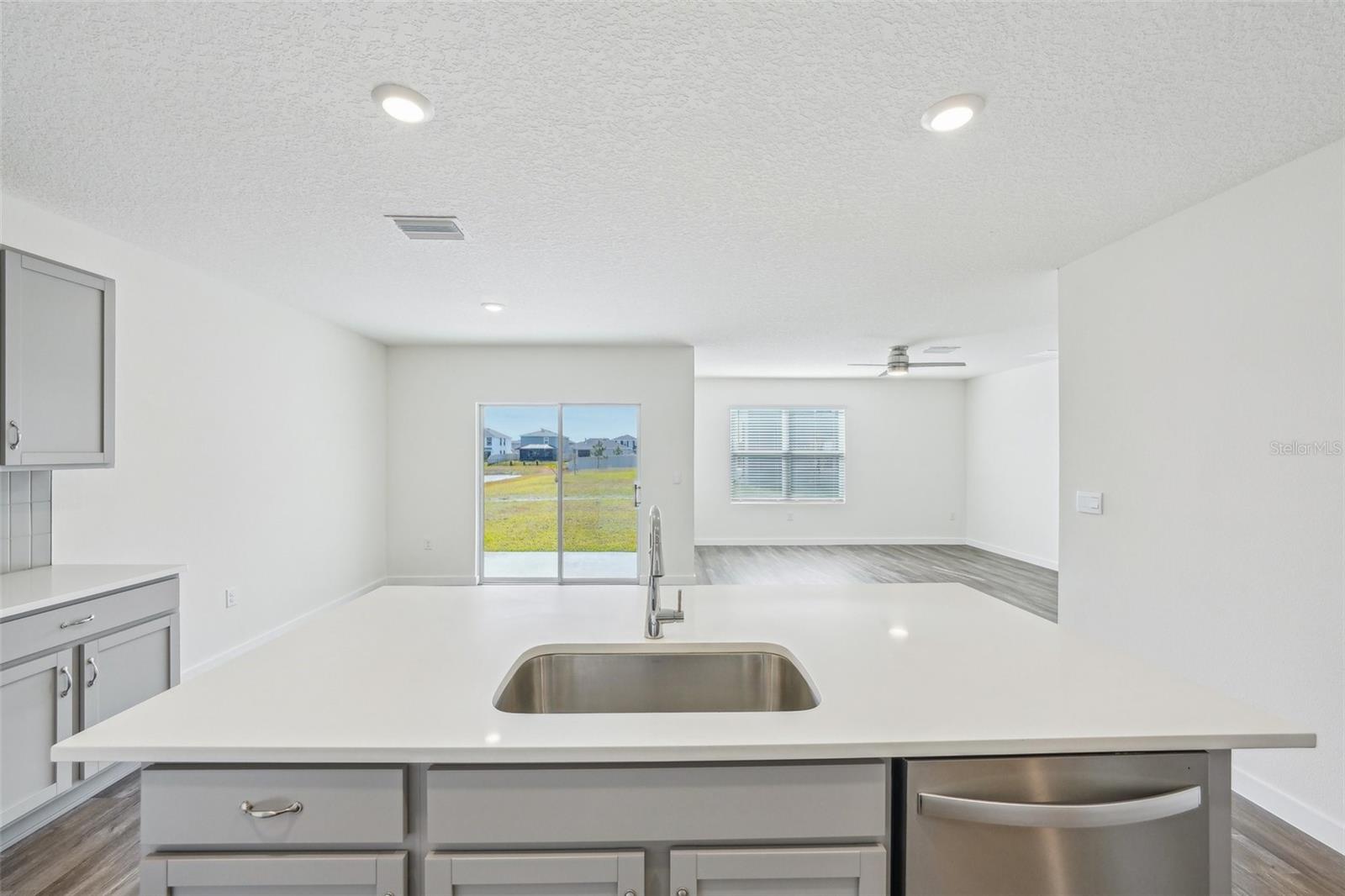 31814 OYSTER TRELLIS LN