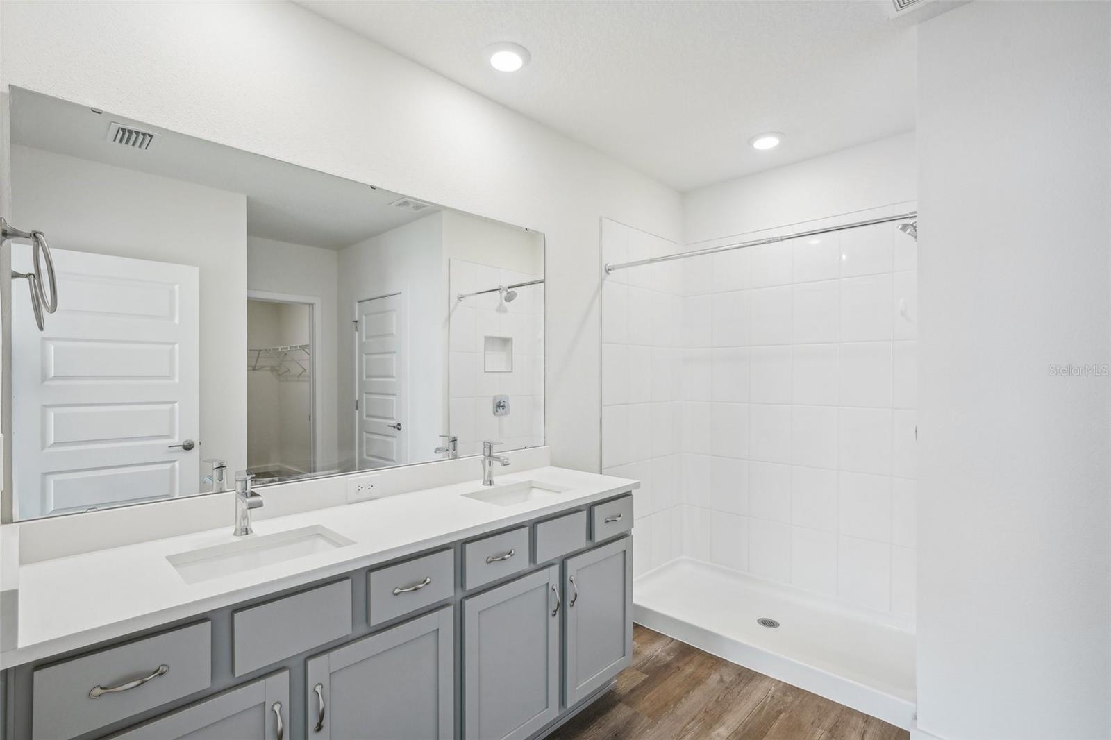 31814 OYSTER TRELLIS LN
