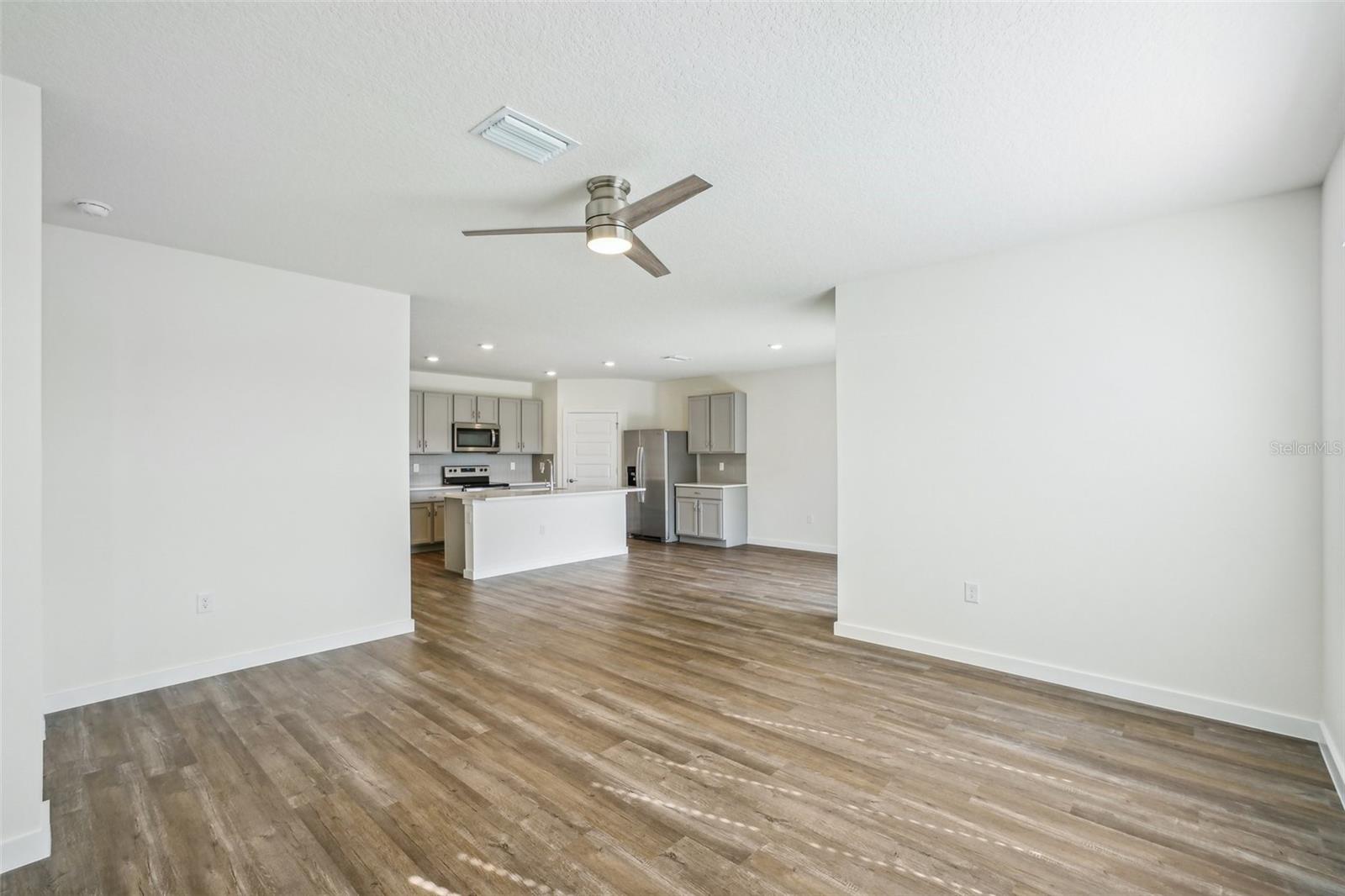 31814 OYSTER TRELLIS LN