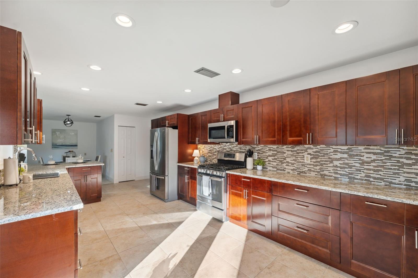 3092 OSPREY LN