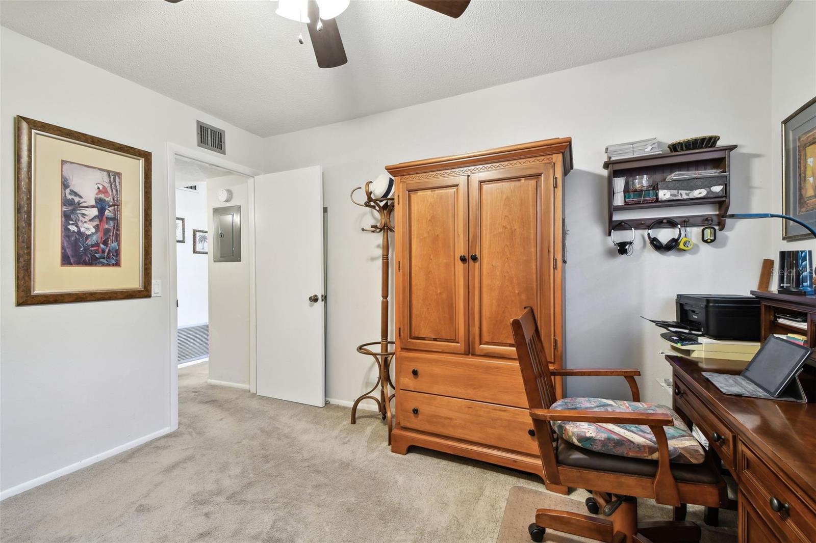2459 COLUMBIA DR #3