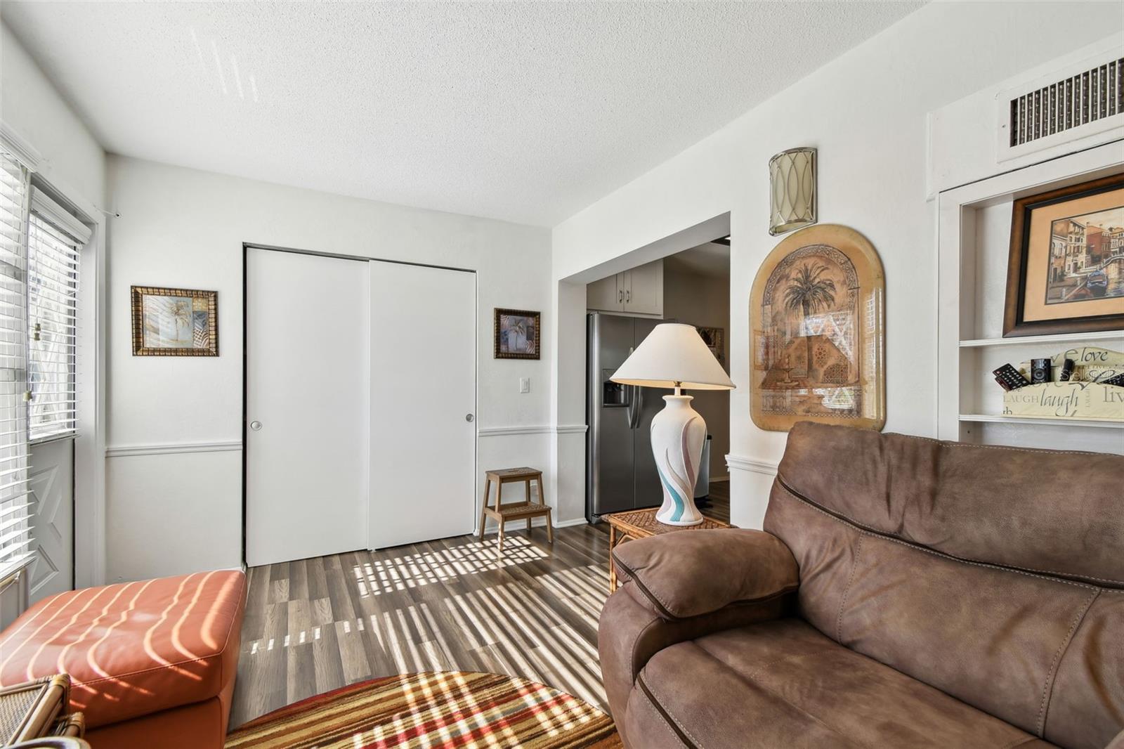 2459 COLUMBIA DR #3