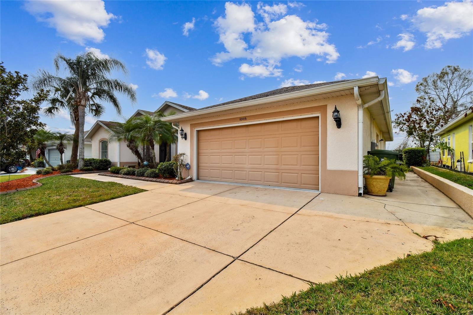 10416 MOSHIE LN
