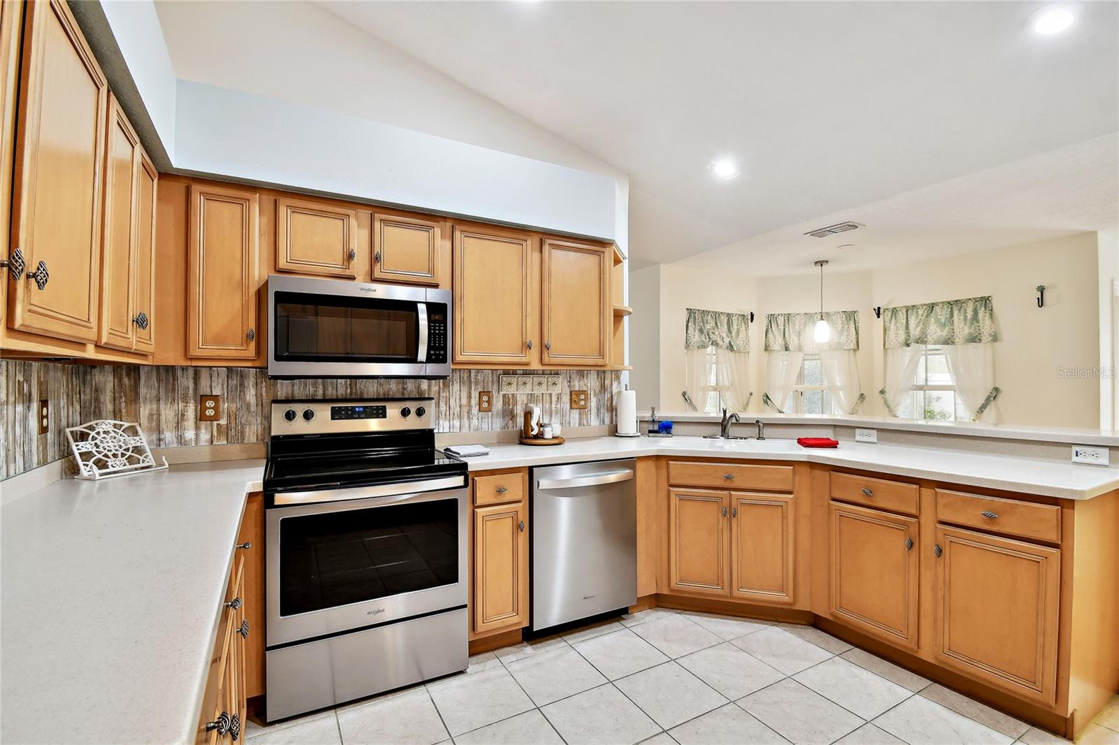 10416 MOSHIE LN