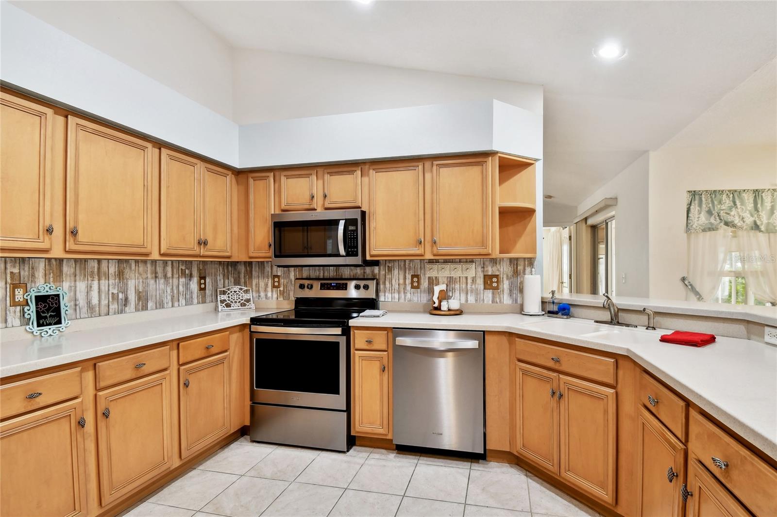 10416 MOSHIE LN