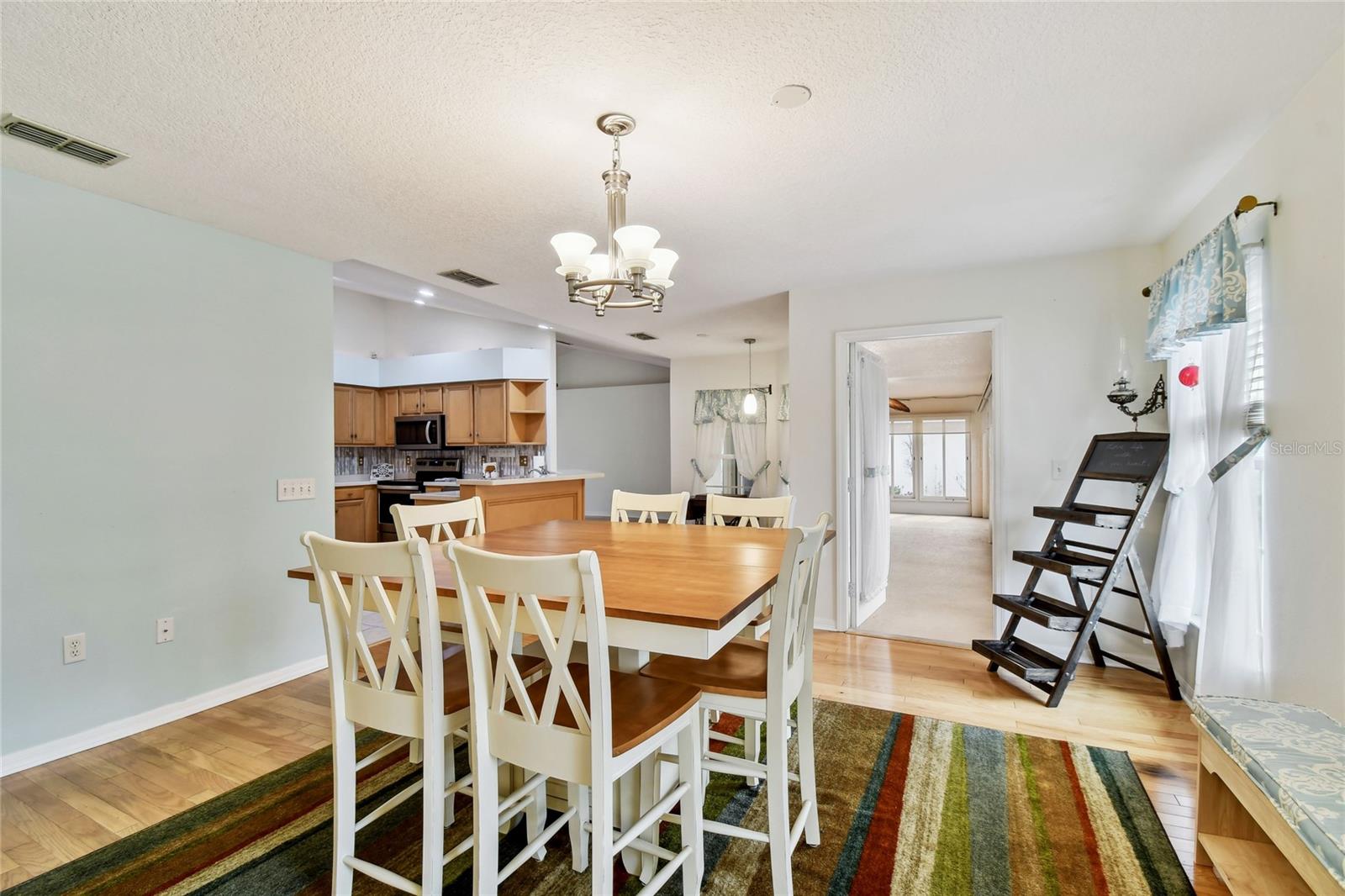 10416 MOSHIE LN