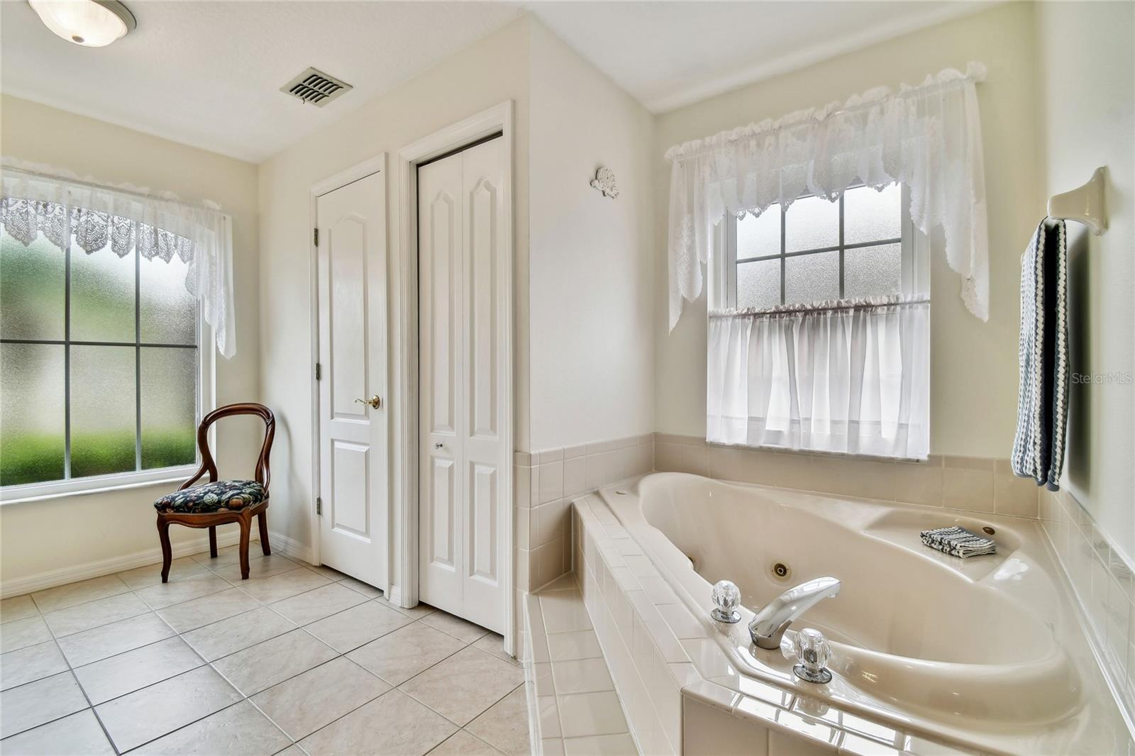 10416 MOSHIE LN