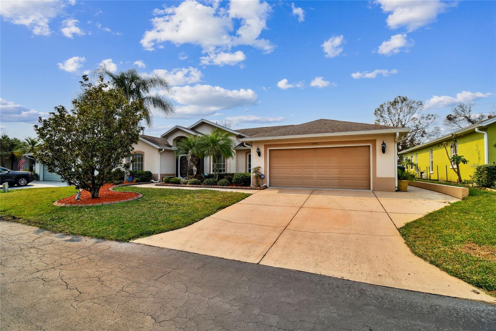 10416 MOSHIE LN