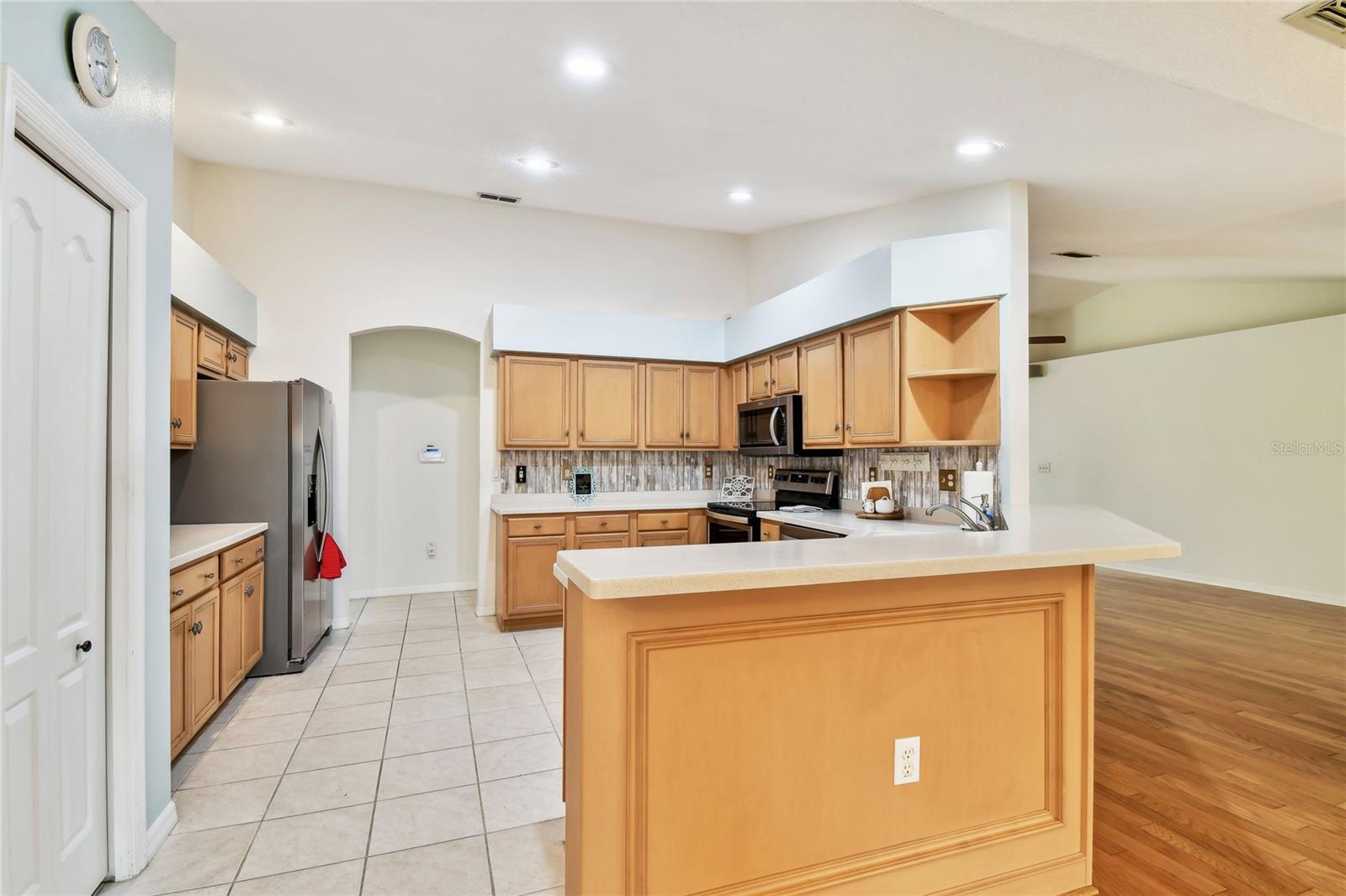 10416 MOSHIE LN
