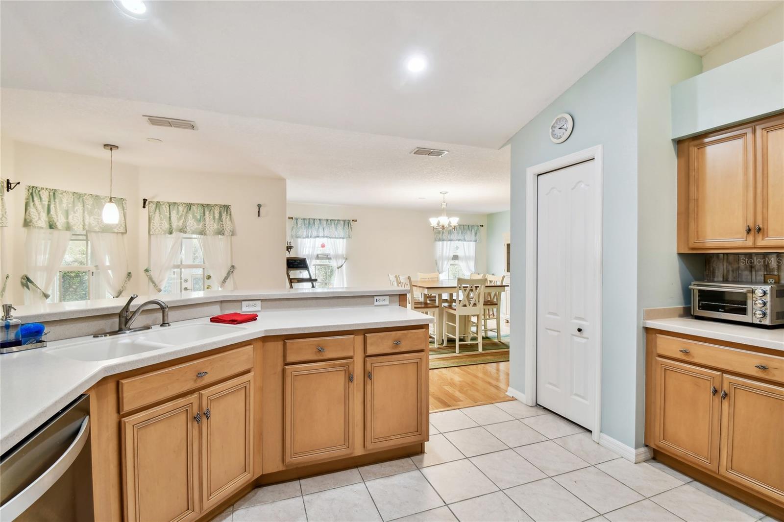 10416 MOSHIE LN