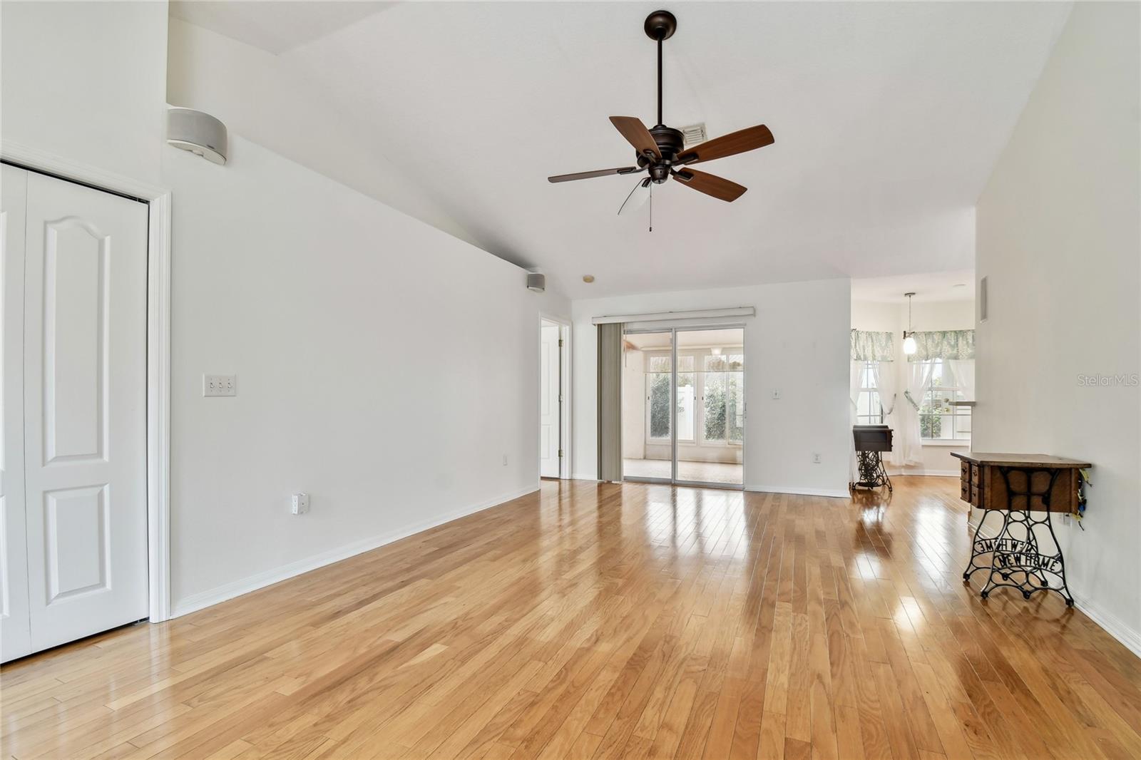 10416 MOSHIE LN
