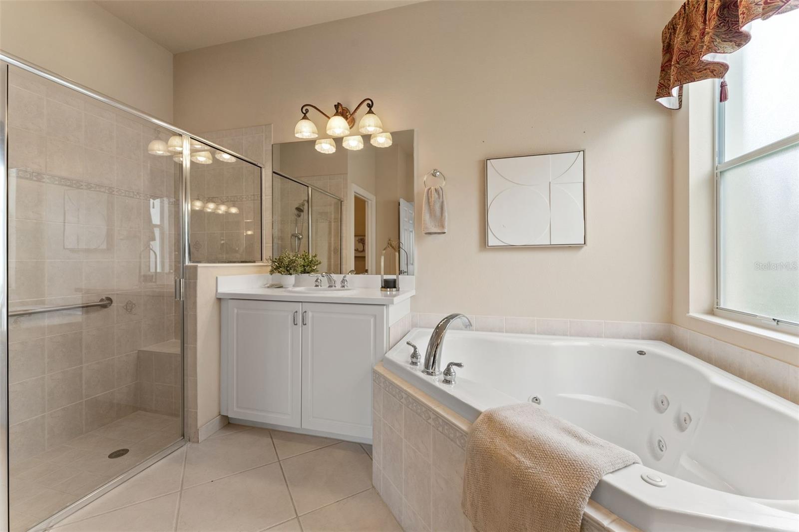 5009 SANDY BROOK CIR