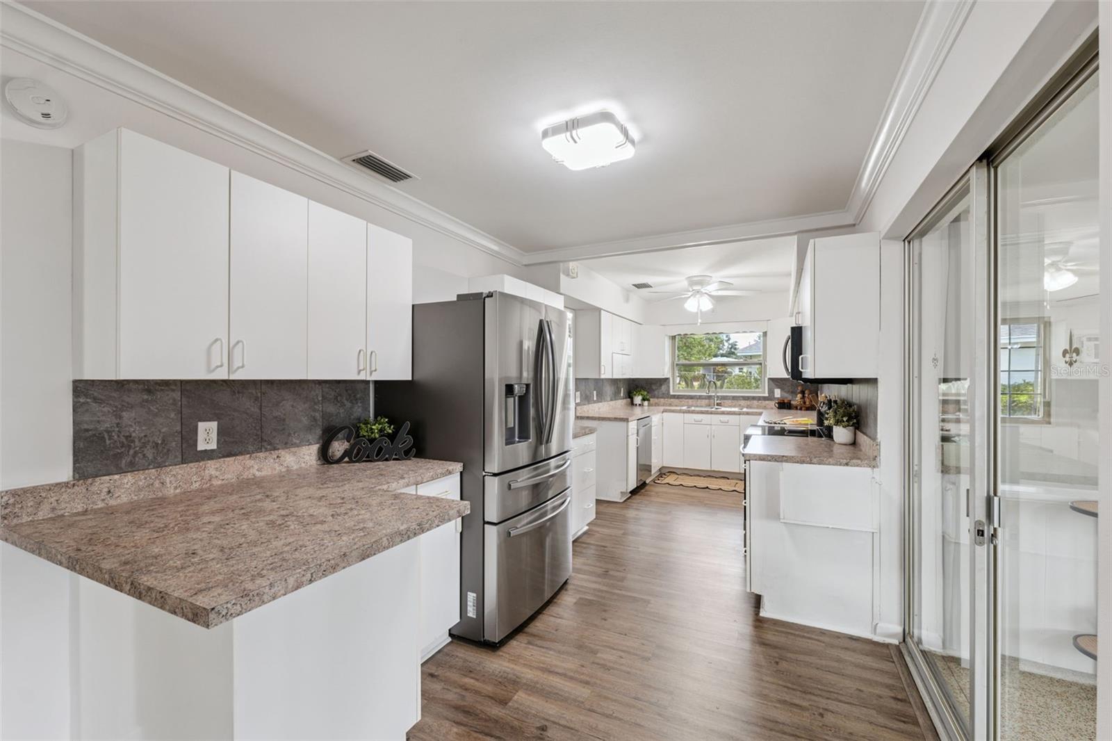1801 REDCOAT LN