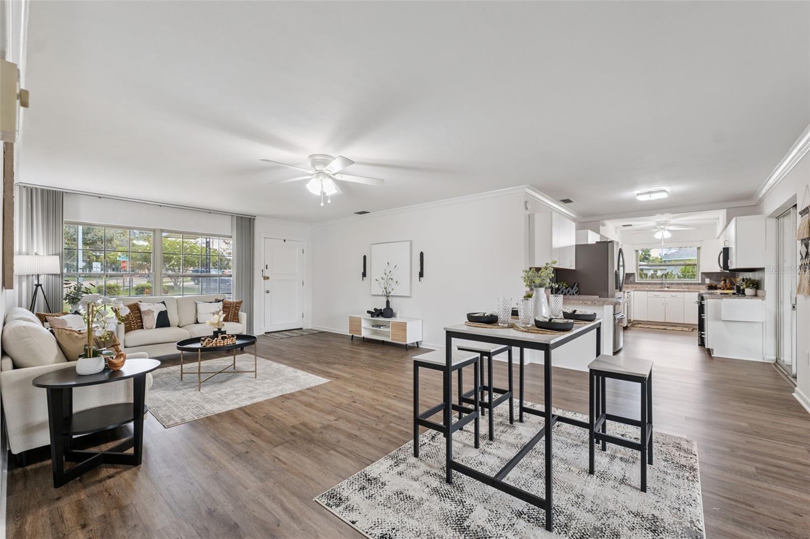1801 REDCOAT LN