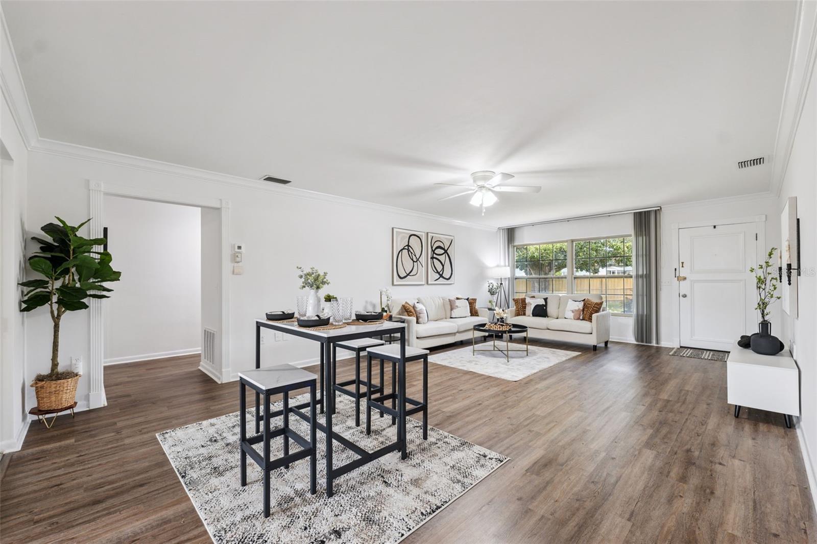 1801 REDCOAT LN
