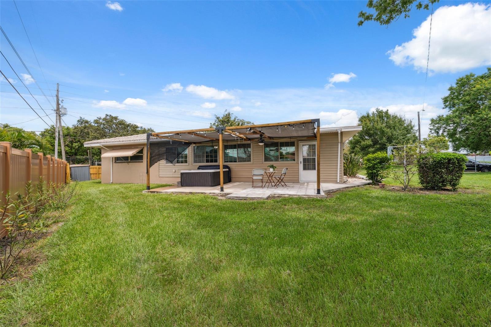 1801 REDCOAT LN