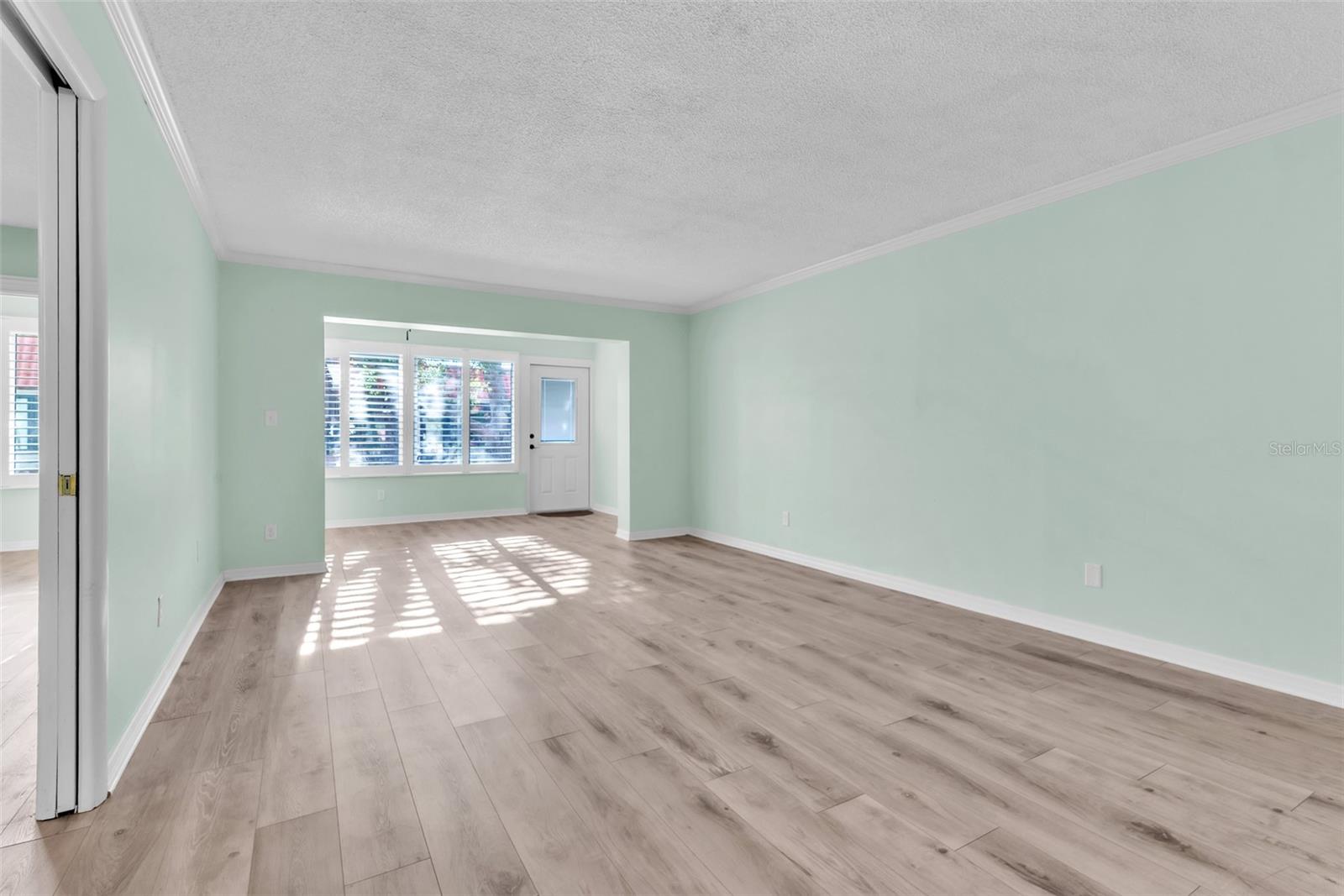 19029 US HIGHWAY 19 N #18B