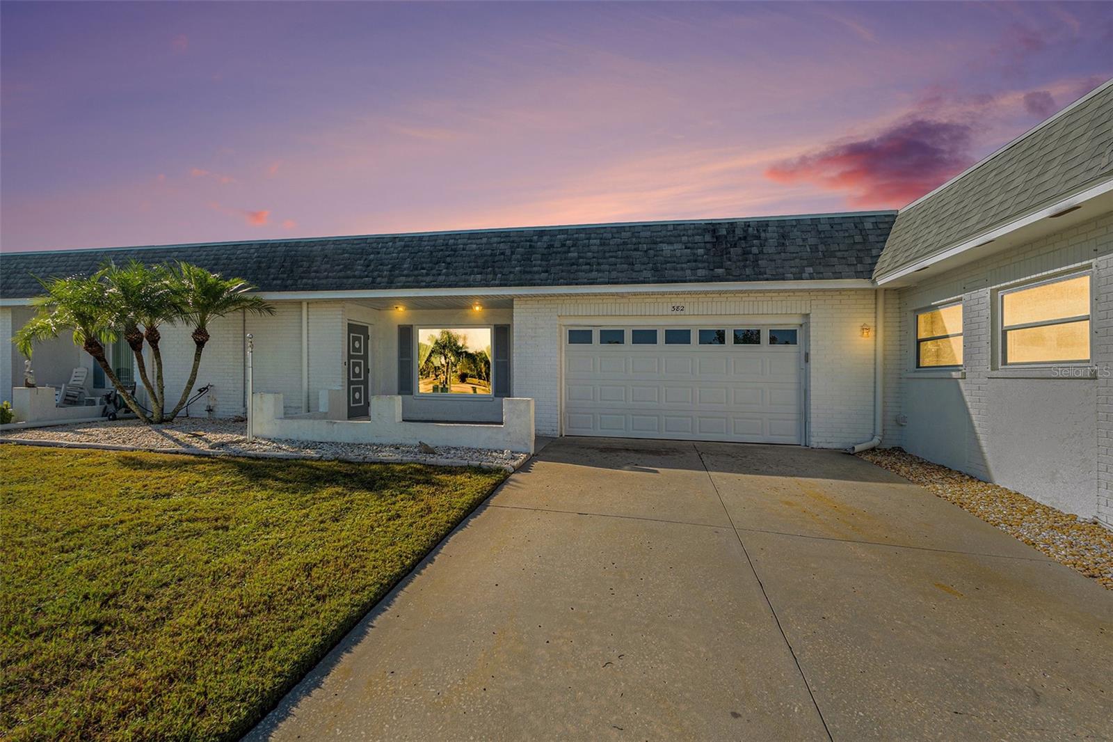 382 CLUB MANOR DR