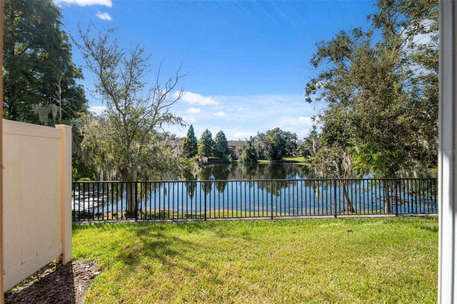 10921 KENSINGTON PARK AVE