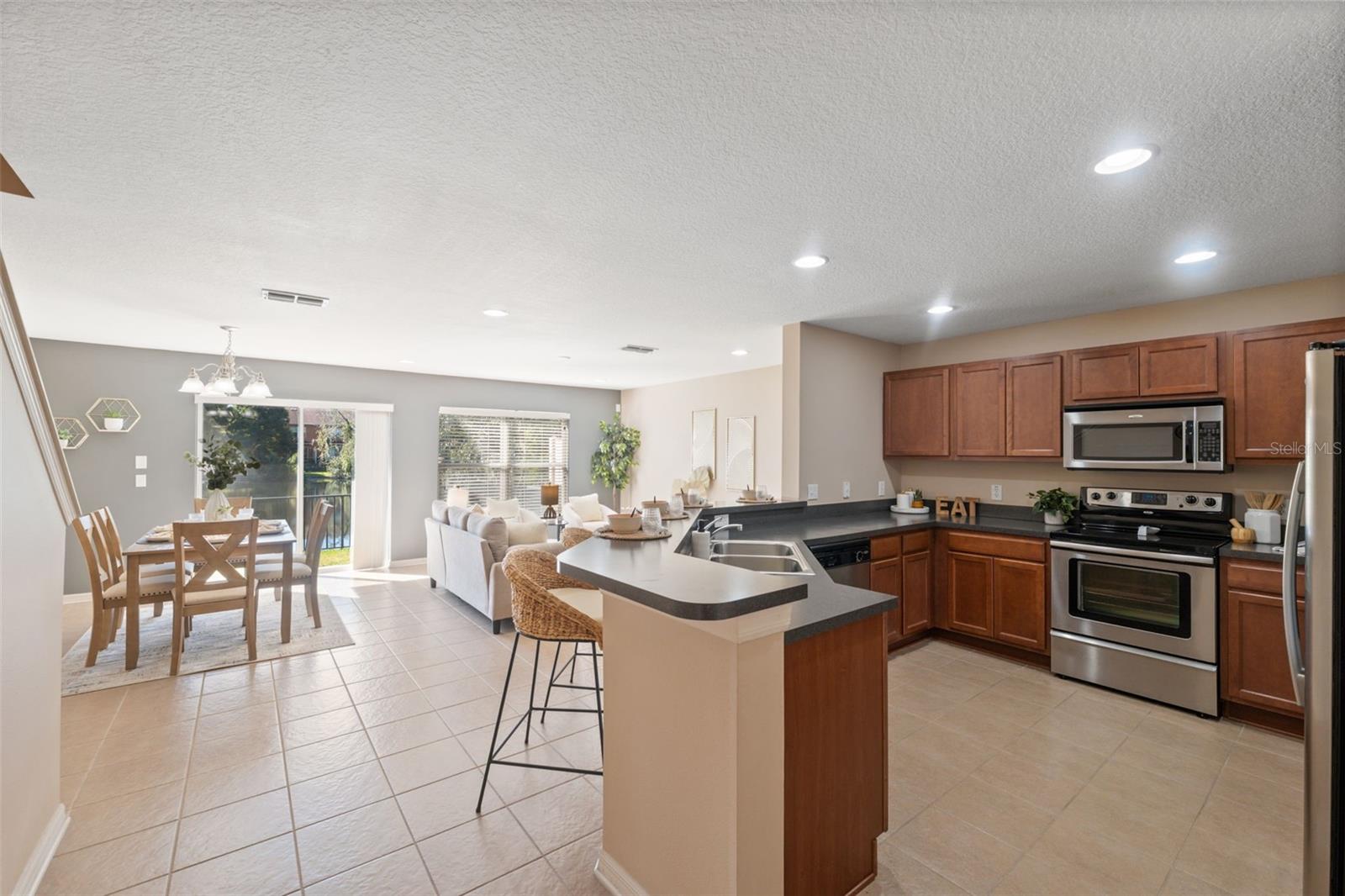 10921 KENSINGTON PARK AVE