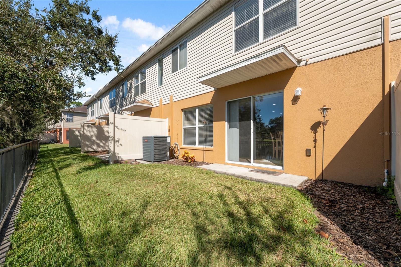 10921 KENSINGTON PARK AVE